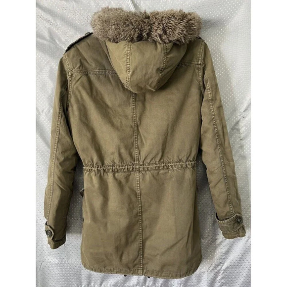 Aritzia Talula Trooper Jacket XS Army Green Faux Fur - Picture 2 of 12
